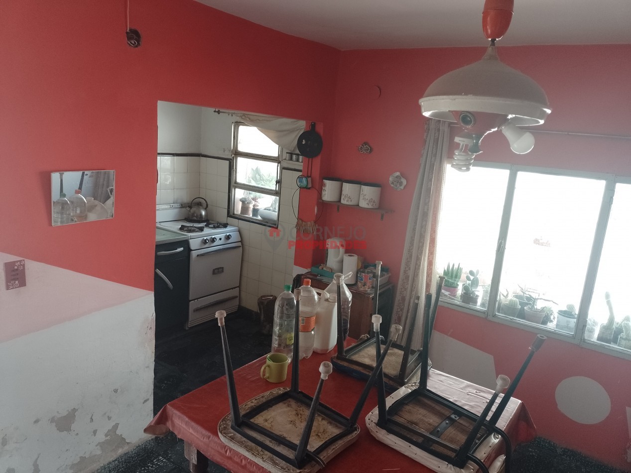 VENDO CASA Y DEPARTAMENTO EN BARRIO YAPEYU