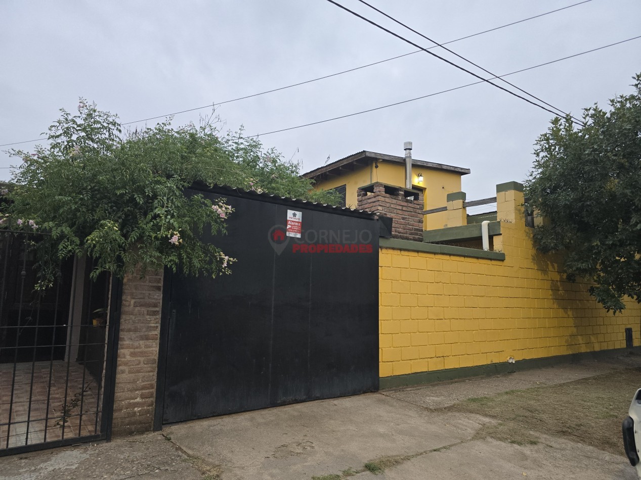 Se vende Casa esquina Barrio Matienzo