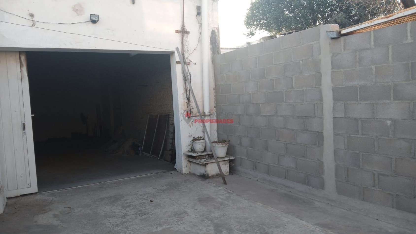 Se Vende Hermosa casa con Galpon en Barrio Jardin