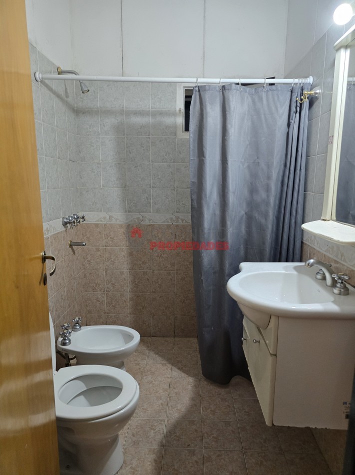 Se vende Casa esquina Barrio Matienzo