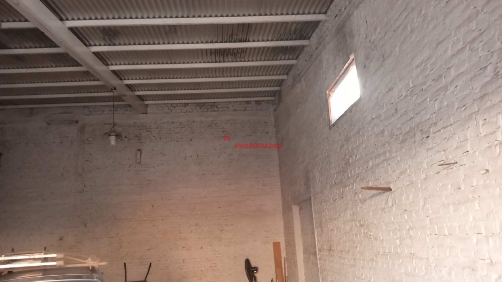 Se Vende Hermosa casa con Galpon en Barrio Jardin