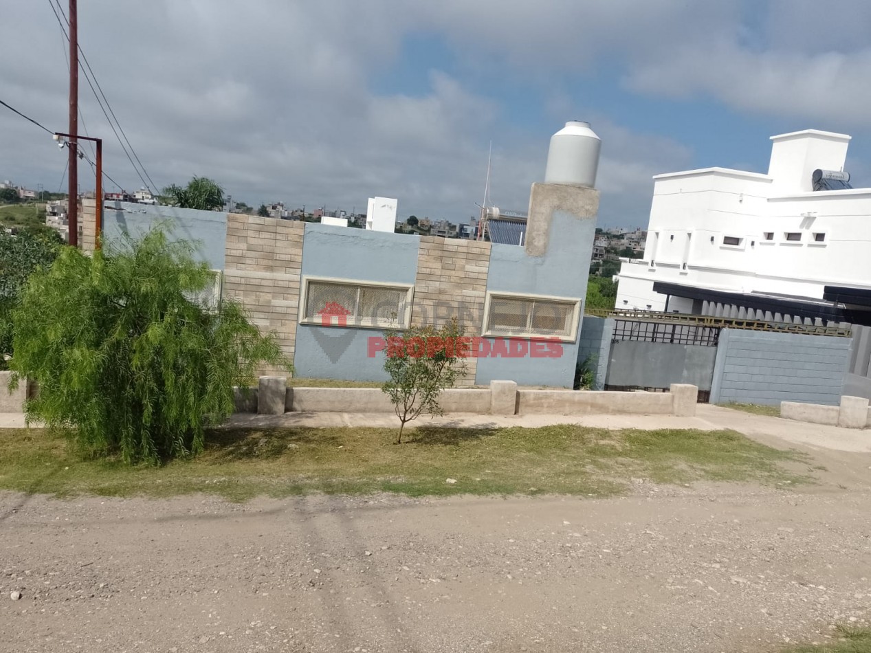 Complejo de 3 Departamentos con Pileta en San Nicolas. Cordoba