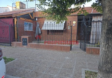 ALQUILO CASA 3 DORMITORIOS CON COCHERA EN BARRIO SAN FERNANDO